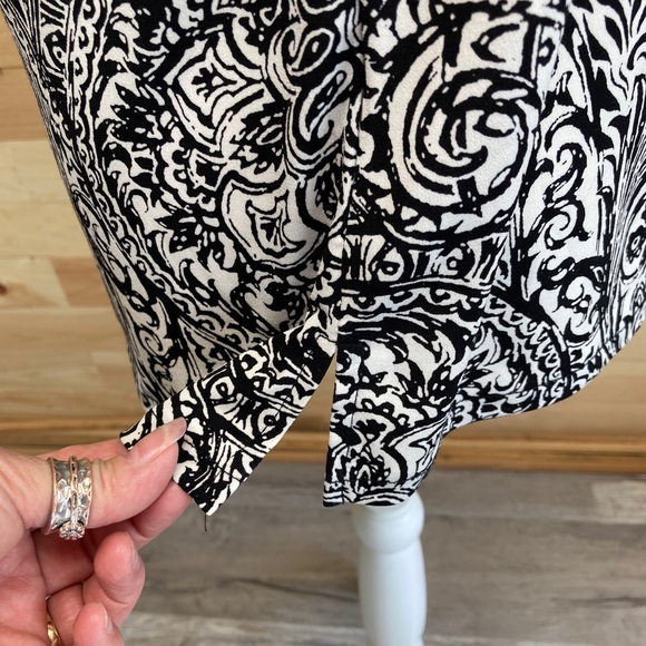 Liz Claiborne woman’s top - Picture 4 of 12